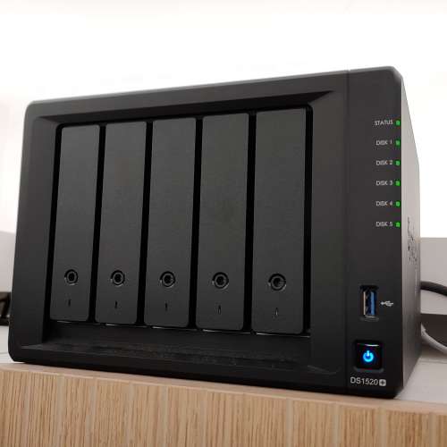Synology DS1520+