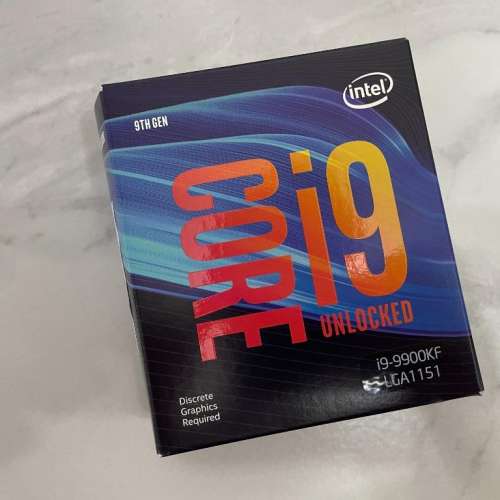 intel Core i9 9900KF BOX 1個-