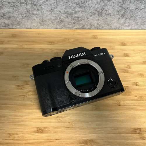 Fujifilm X-T20 Body + 2 Battery