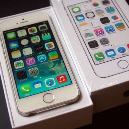 《安心出行必備》iphone 5s 16Gb 金色，電池100 ％健康，有齊一套配件！