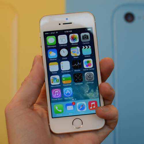 《安心出行必備》iphone 5s 16Gb 金色，電池100 ％健康，有齊一套配件！