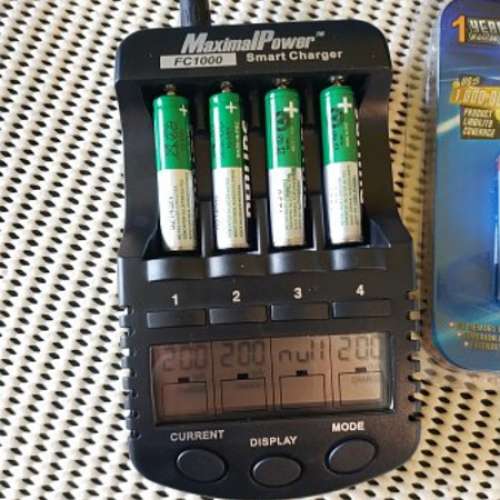 全新MaximalPower FC1000 Intelligent Battery Analyzer及全新充電池8枚