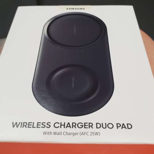 Samsung Charger Duo Pad 無線雙座充電器