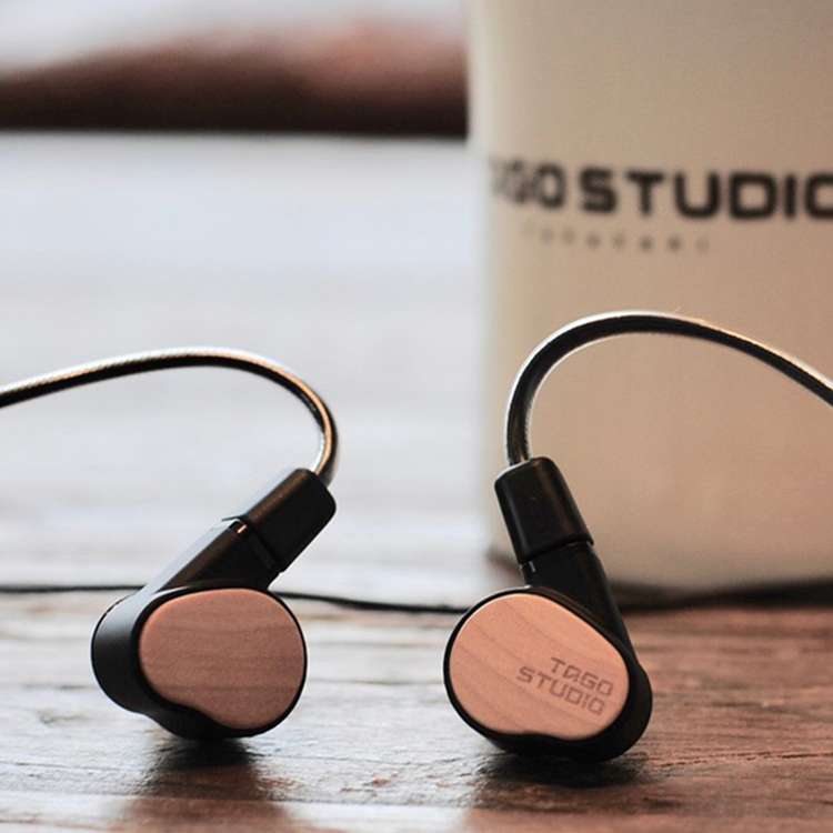 買賣全新及二手Earphones, 影音產品- TAGO STUDIO T3-02 入耳式耳機