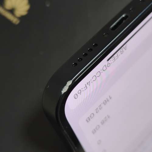 iPhone 13 黑色 128GB 淨機 90%新 (長保用到2023年3月)