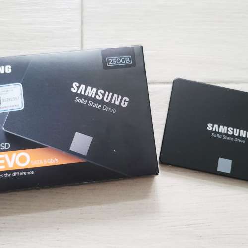 Samsung 860 EVO 250GB SSD