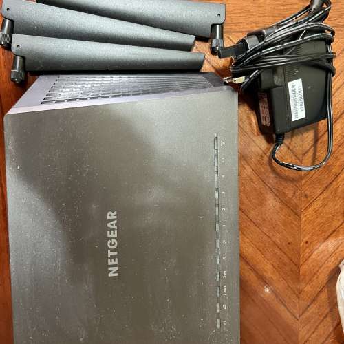 NETGEAR  AC1900 Smart WiFi Router Model: R7000