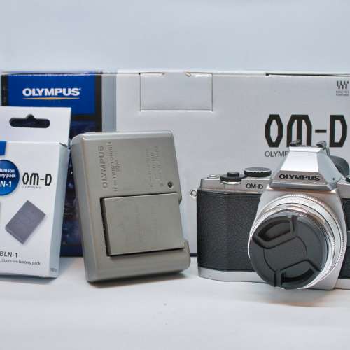 Olympus Panasonic OMD EM5 + m43鏡頭 (40-150 f/2.8)