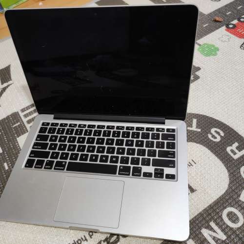 Macbook Pro 2015, model A1502,唔著機，零件機