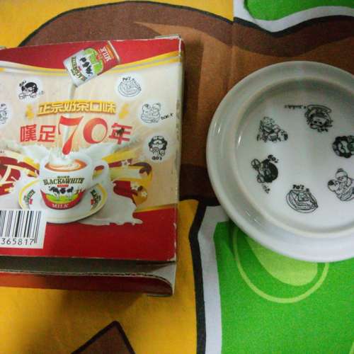 黑白牛經典杯蓋