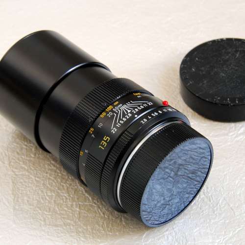 Lot 41 - A Leitz Elmarit-R f/2.8 135mm Lens