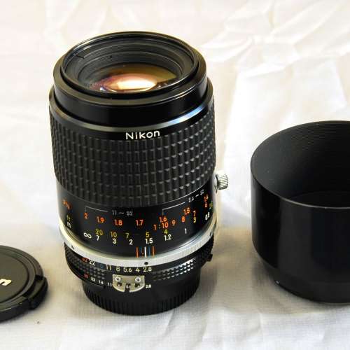 Nikon 105mm f2.8 Micro-nikkor AI-S 附原廠金屬遮光罩 95% new