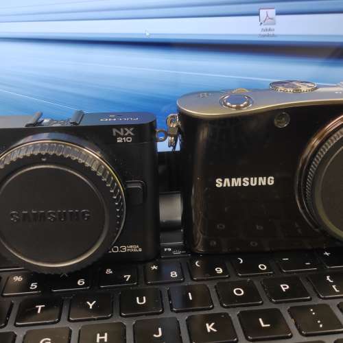 Samsung NX100 + NX210