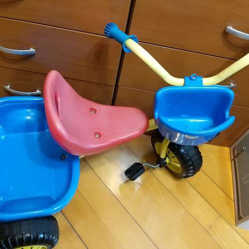 兒童三輪車