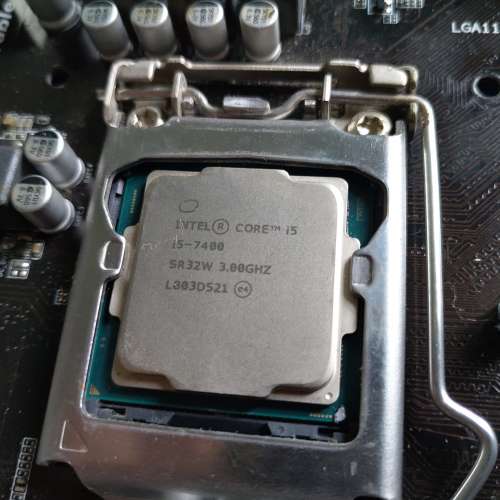 Intel i5-7400   (socket 1151)