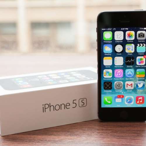 《安心出行心備》Apple iPhone 5s 16G 黑色，功能全正常，已貼全新玻璃鋼化貼及保養...