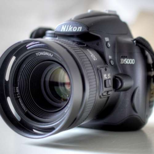 Nikon D5000 DSLR + Yongnuo 50mm F1.8