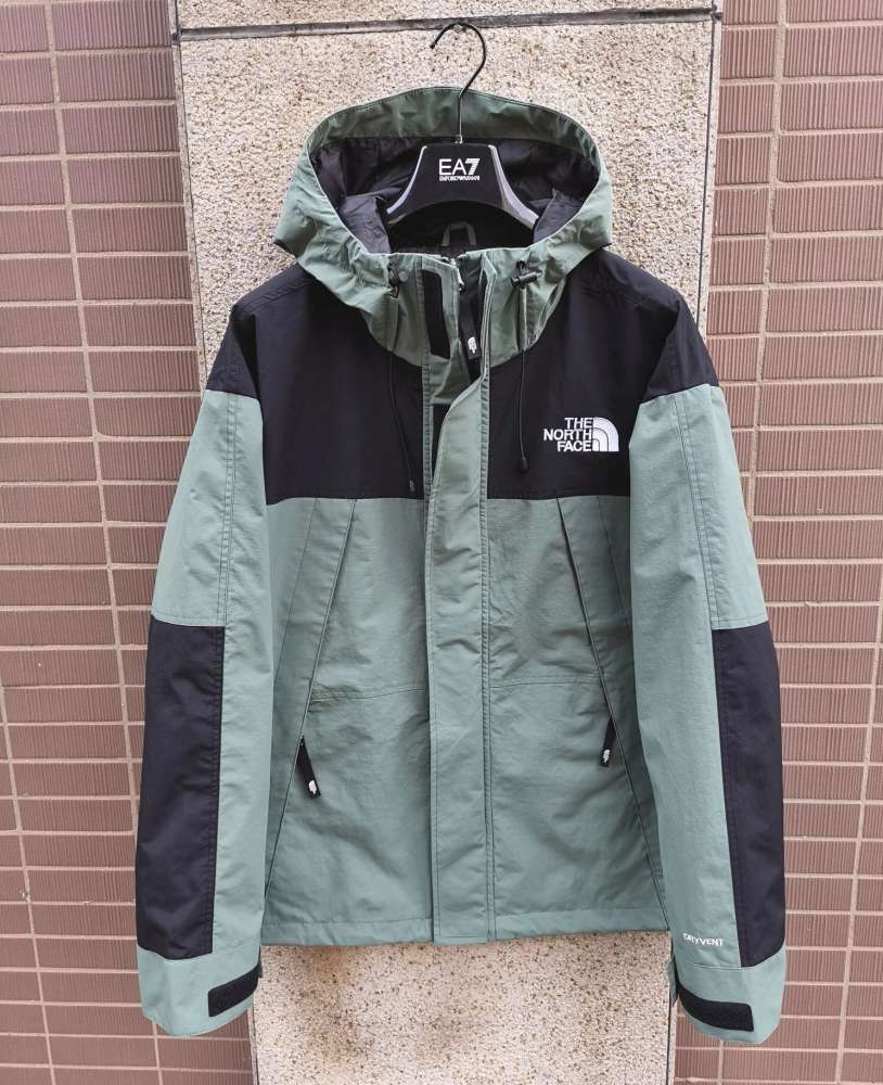 全新韓國THE NORTH FACE HI MOUNTAIN JACKET 二手或全新服裝, 潮流及