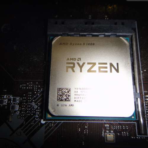 AMD Ryzen 5 1400 R5 1400 3.2 GHz Quad-Core CPU  Socket AM4