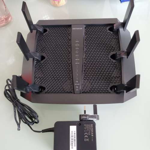 Netgear Nighthawk X6s AC4000 三頻 WiFi Router