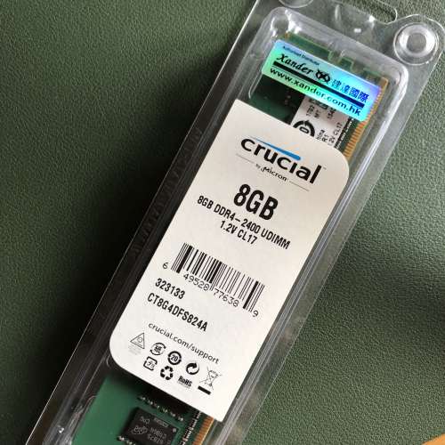crucial 8GB DDR4 - 2400