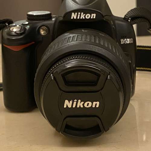Nikon D5000 KIT w/18-55mm VR 12.3M + NIKKOR 55-300mm VR