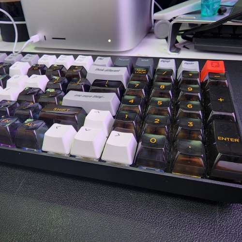 Keychron k4 白軸 已換鍵帽