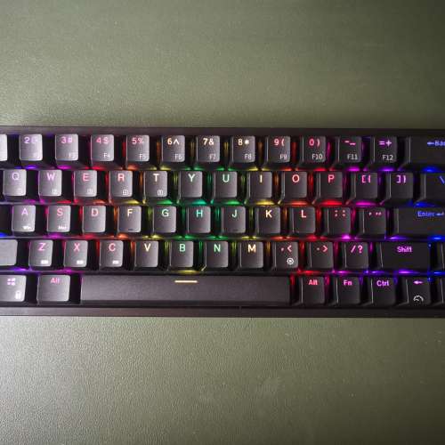 RK 68 茶軸RGB 藍牙keyboard