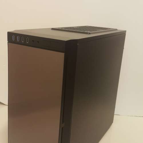 i5 - 4460 CPU 8GB RAM 240GB SSD固態 + 1T大容量硬碟電腦，非常適合做功課，文書處...