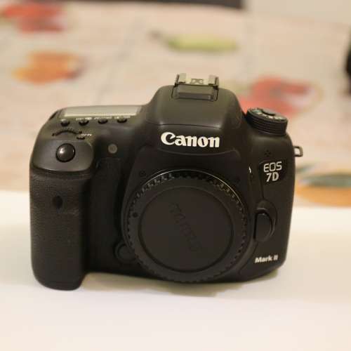 Canon 7D Mark II + 直倒 + 原裝電 + 副廠電