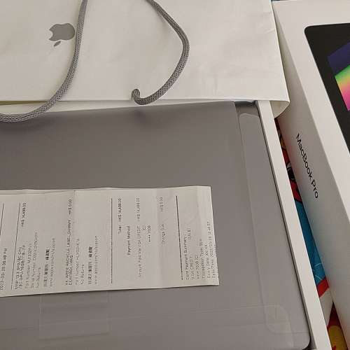 Macbook pro 13 inch M1 16gb -1tb