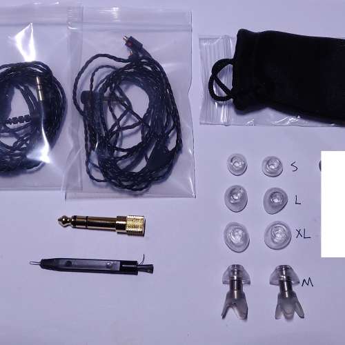 Fender FXA7齊配件,連兩條全新原裝線,兩set全新原裝透明矽膠耳塞, 冇盒冇單冇保