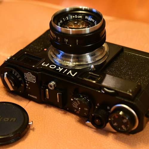 罕有Nikon S2黑色旁軸機身配Nikkor 5cm f/2黑鏡