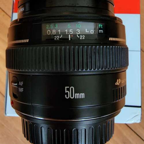 Canon EF 50mm F1.4 + ES-71II