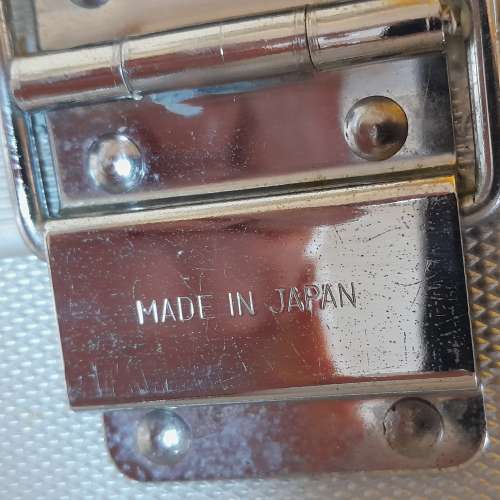 日本鋁箱