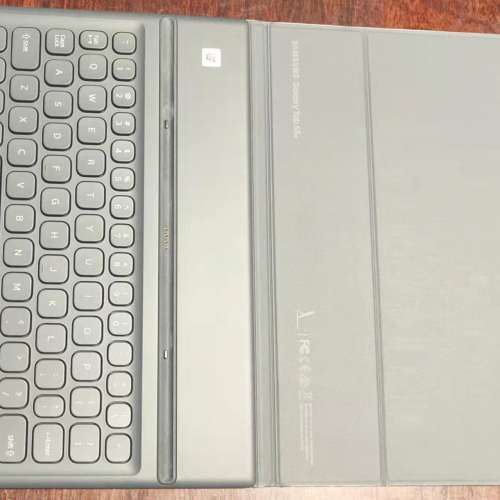 近全新Samsung Tab S5e 原装鍵盤original keyboard cover