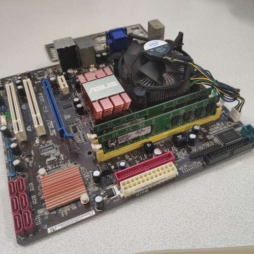 Asus P5QL-CM 底板 及 Intel Core2Duo E8400 及 DDR2 4GB Ram
