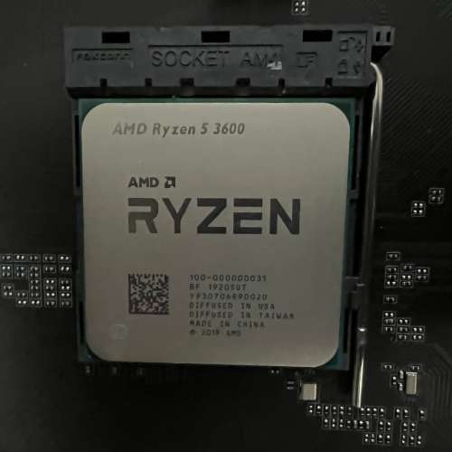 AMD R5 3600 有單,盒,散熱器