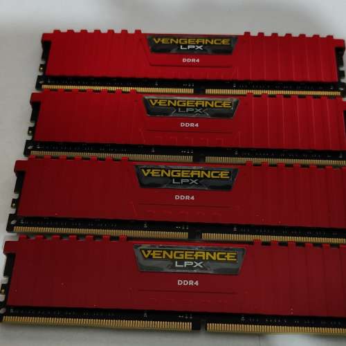 海盜船 Vengeance LPX DDR4 2400 (8Gx4) 32G Ram