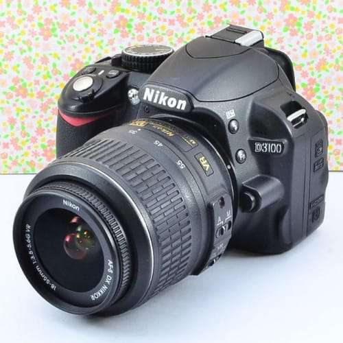 Nikon D3100 + 18-55 G VR