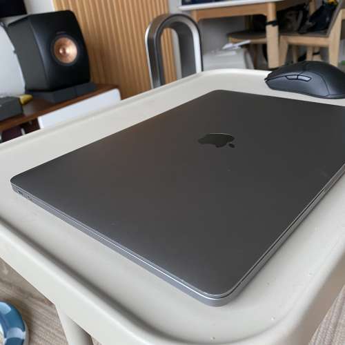 MacBook Pro 2017 base model