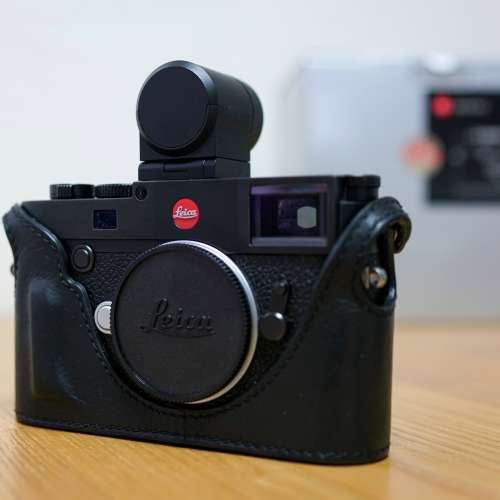 Leica M10 black + Visoflex (90% New)