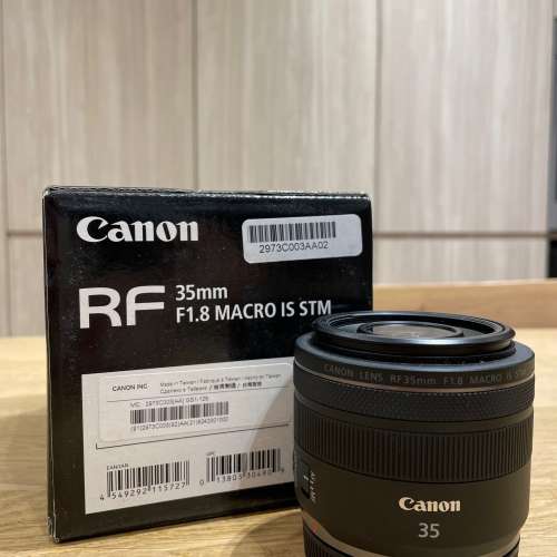 99% 新 Canon RF 35mm f/1.8 Macro IS STM (RP R3 R5 R6 R7 R10 use)