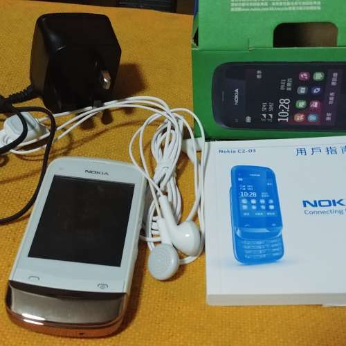 Nokia  C2-03  手提電話