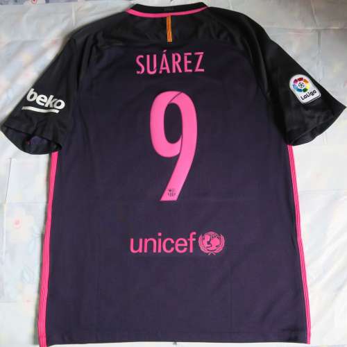 16/17 巴塞作客 x Suarez size L