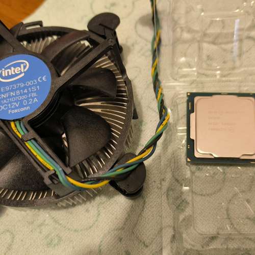 Intel G4560 + 原裝散熱器