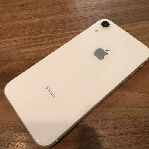 98% new iPhone XR 64G 白色