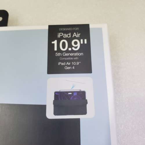 全新 iPad Air 5 10.9" AT AMAZING THING 防撞機套 case 可插筆