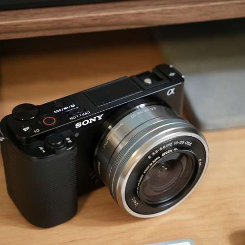 放售 Sony ZV-E10 連16-50mm 行貨99%新