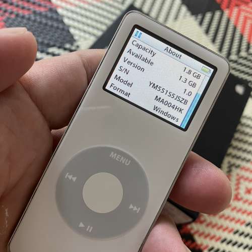 Apple iPod Nano 2GB 1st Generation